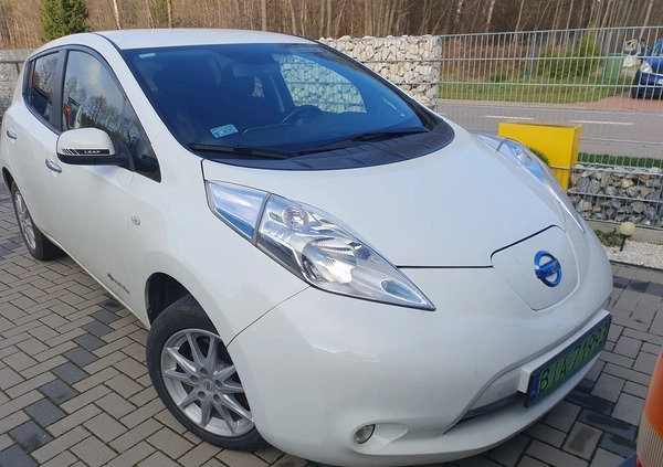 Nissan Leaf cena 42999 przebieg: 122000, rok produkcji 2016 z Białystok małe 46